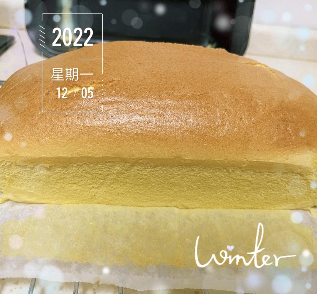 堪比柯基屁股
爆浆芝士🧀古早蛋糕