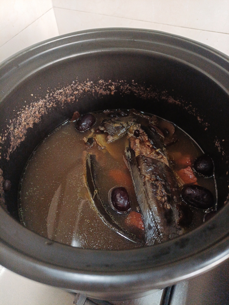 陈皮黑豆鳅鱼汤的做法