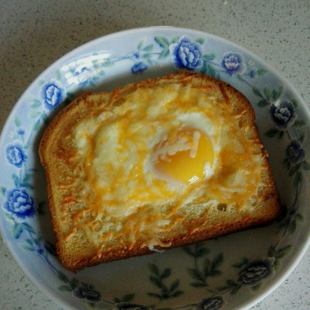 鸡蛋芝士烤吐司
