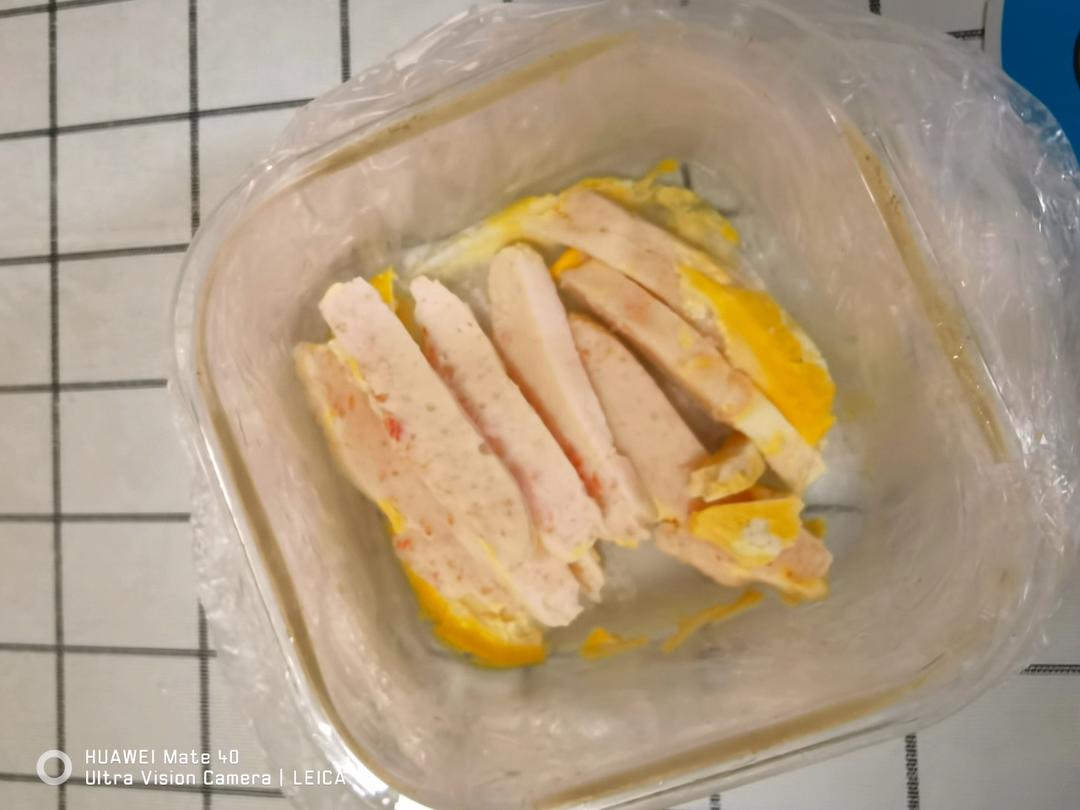 宝宝10个月辅食：妈妈都觉得好吃的虾仁蒸糕