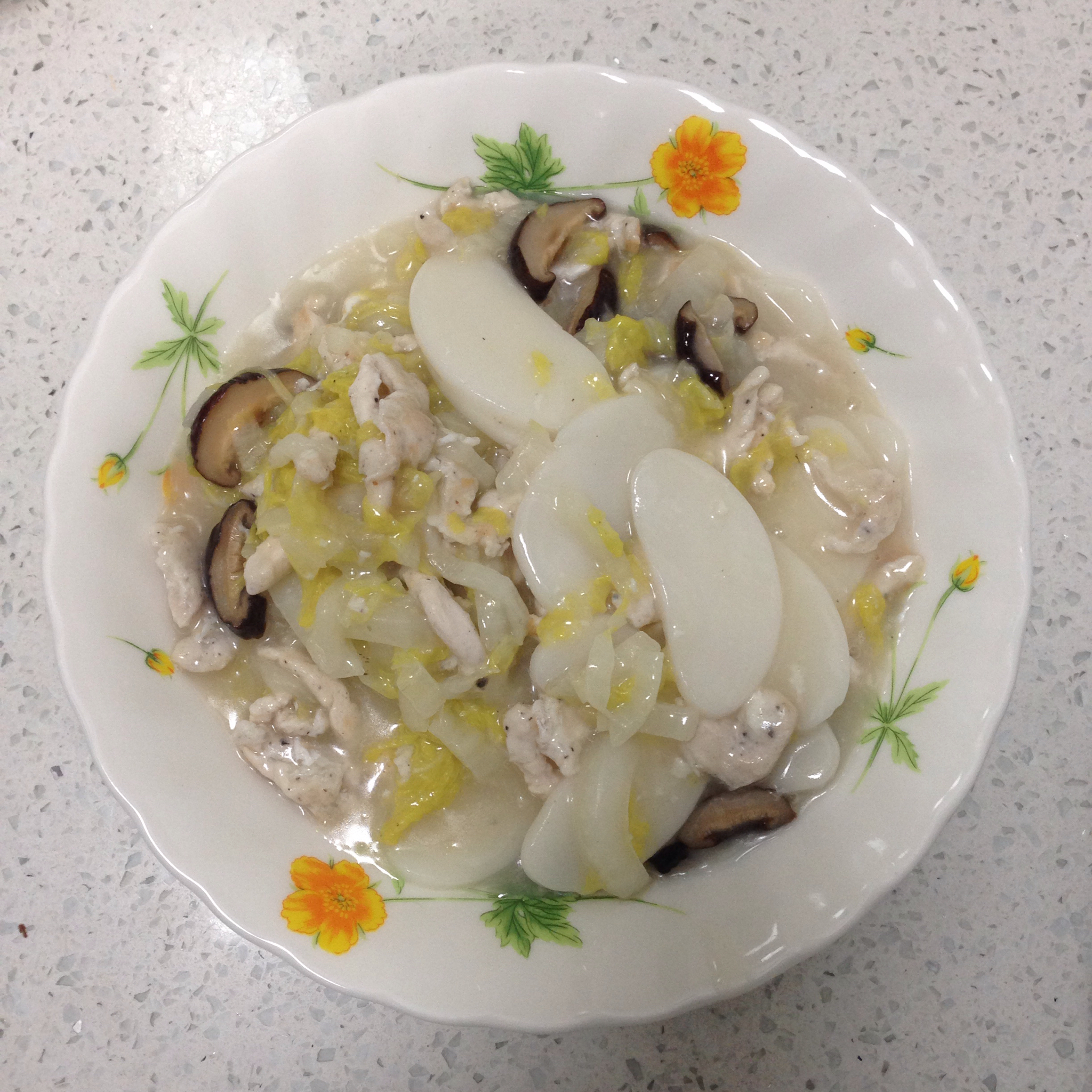 黄芽菜肉丝炒年糕