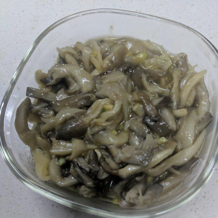 这道滑熘平菇简直就是米饭杀手！