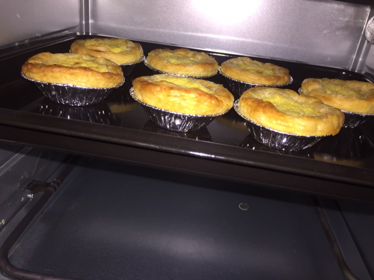 超完美味道超正的蛋挞配方，比KFC的还要嫩还要香~做过最好吃的蛋挞配方