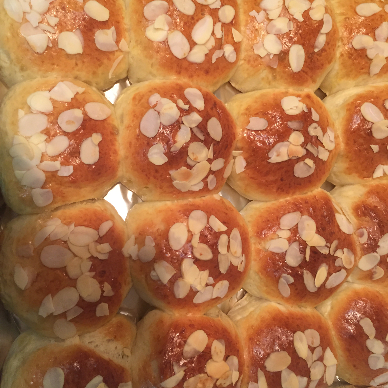 鲜奶油小餐包（一次发酵）