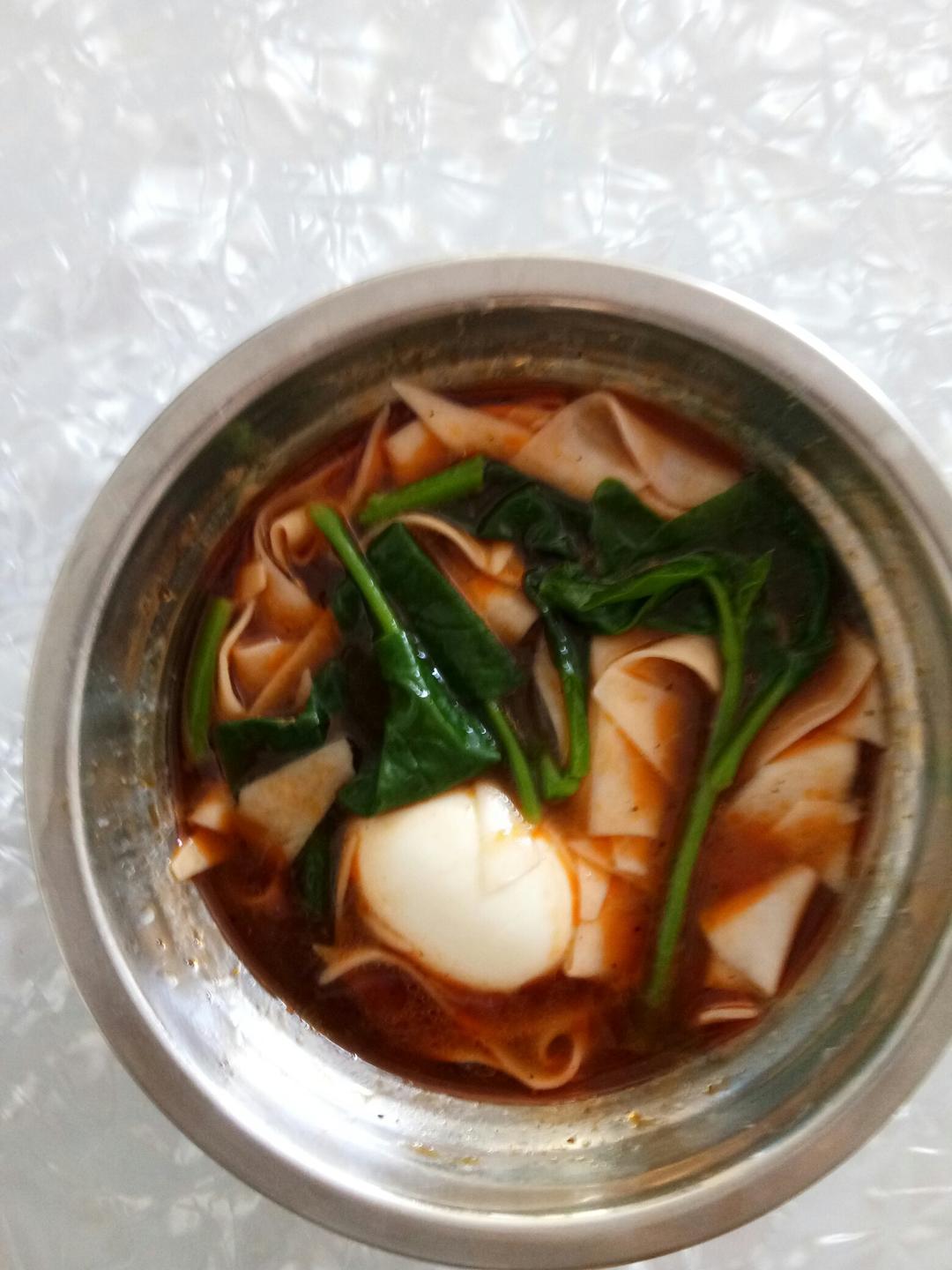 超级无敌美味懒人酸汤麻辣面（十分钟搞定色香味俱全）