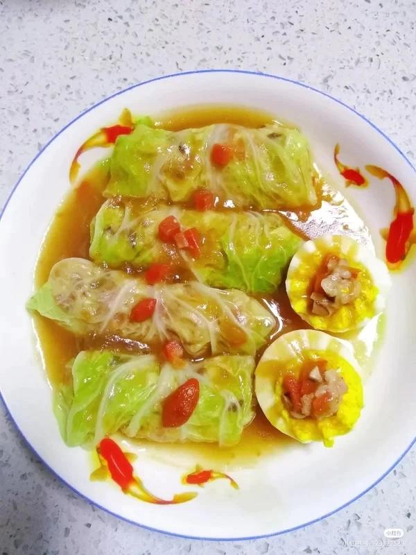 白菜卷+黄豆炖猪蹄—北鼎蒸炖锅