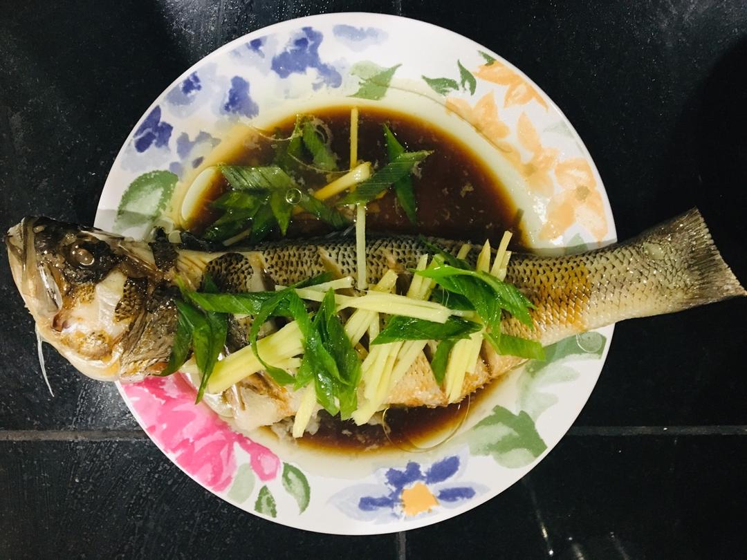 清蒸鲫鱼