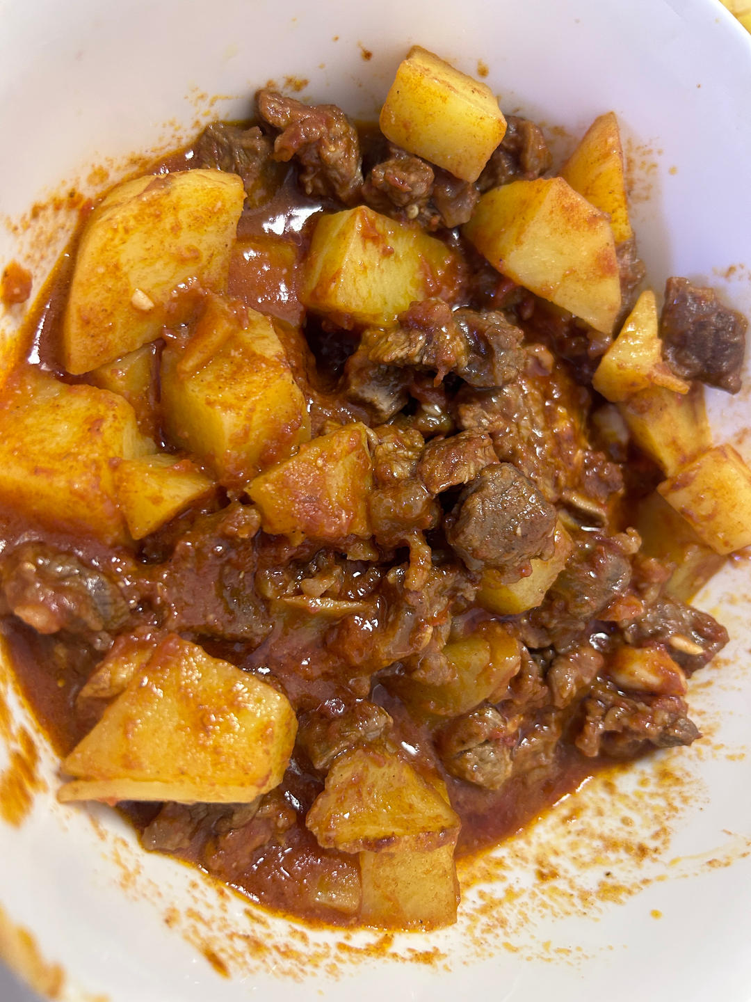 汤浓肉嫩的番茄牛腩，牛腩软烂秘法