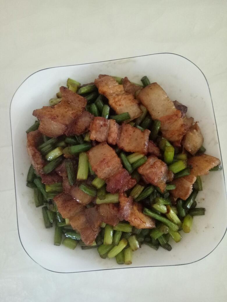 1人做过这道菜涛哥影姐用料耗油1勺蒜条炒肉的做法小贴士先把五花肉过