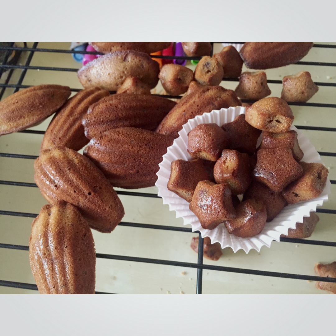 咖啡百利甜玛德琳