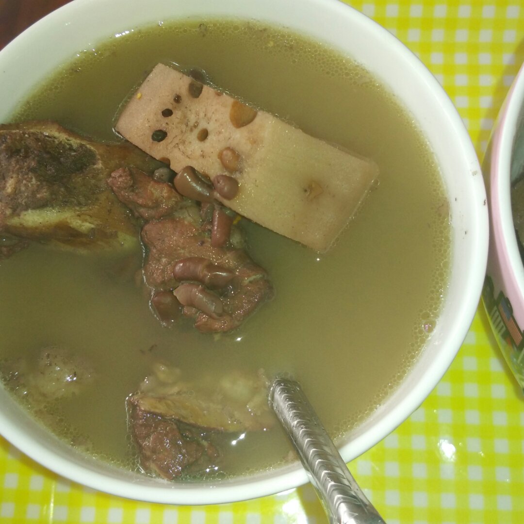 赤小豆莲藕猪骨汤
