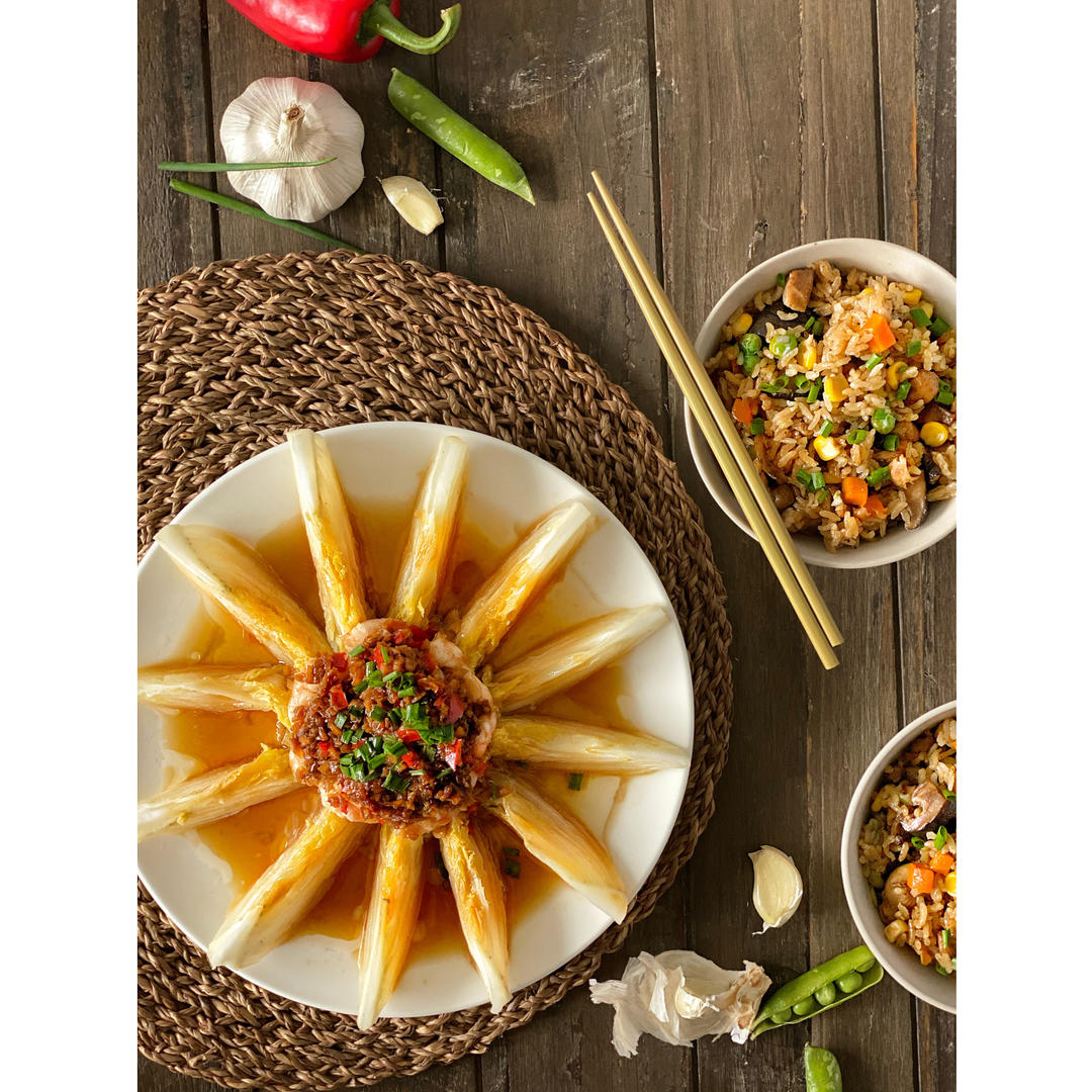 不用开火的营养午餐——多彩香菇鸡肉饭+蒜蓉虾仁蒸娃娃菜