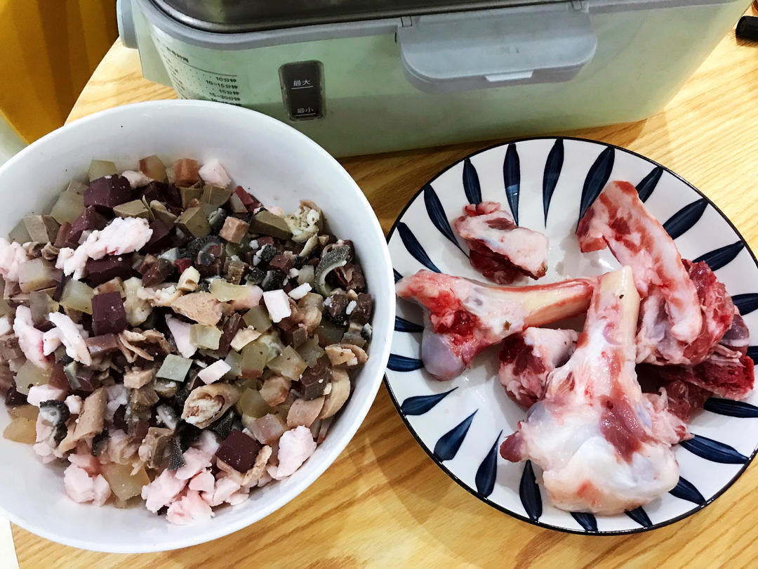 莲藕排骨汤【8月北鼎蒸炖锅食谱】