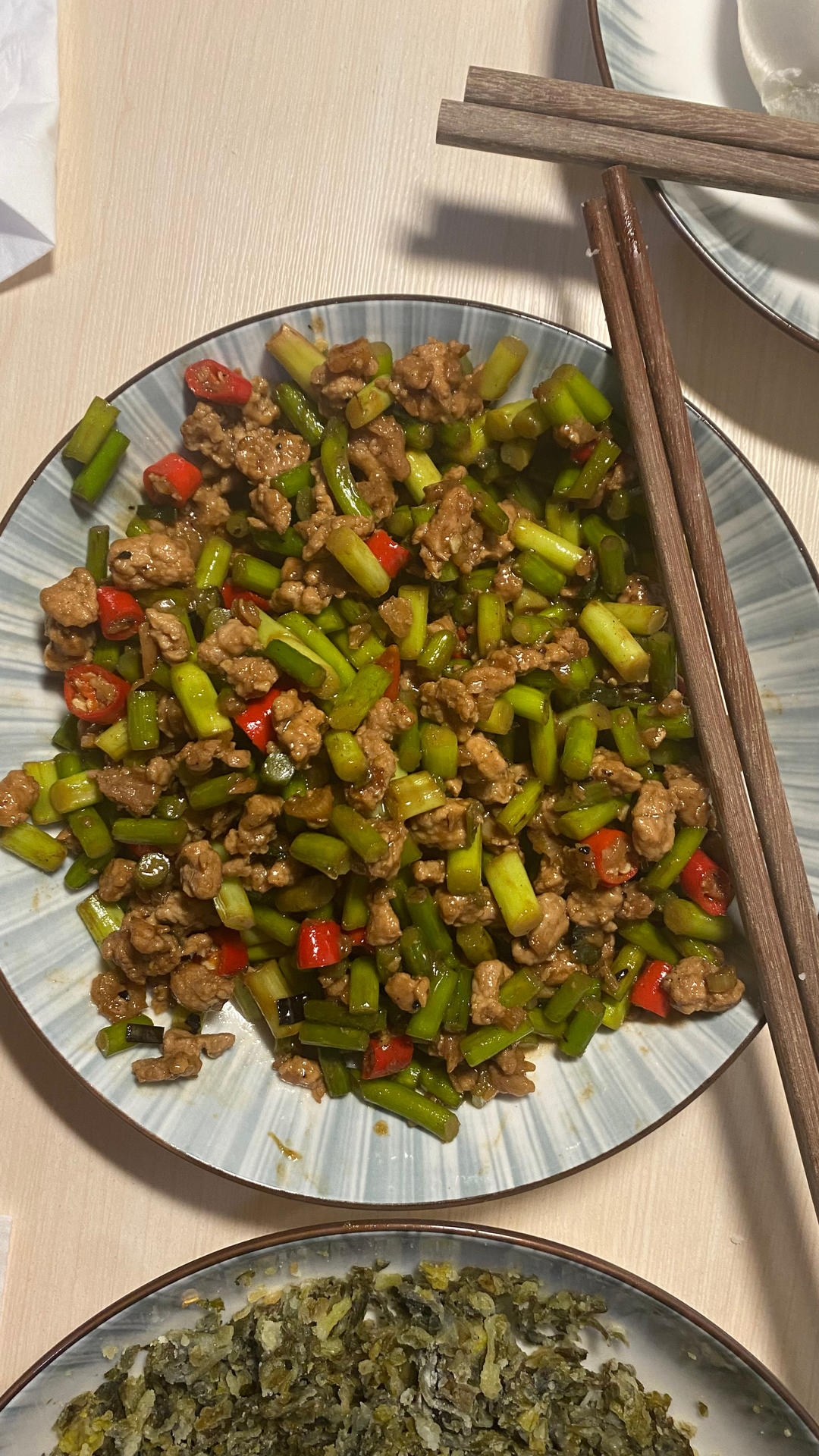 蒜苔炒肉末，三碗米饭都不够吃