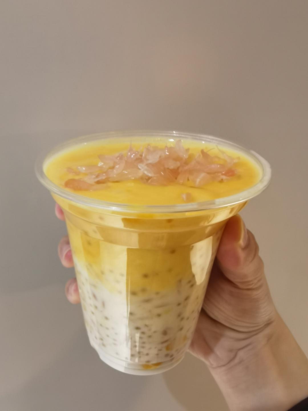 港式甜品——杨枝甘露(芒果西米露)附芒果花切法