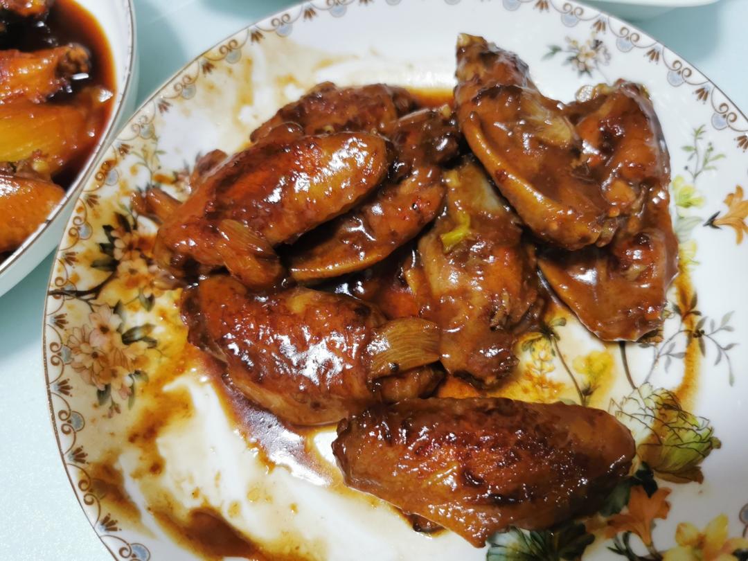 蒜香蚝油鸡翅中