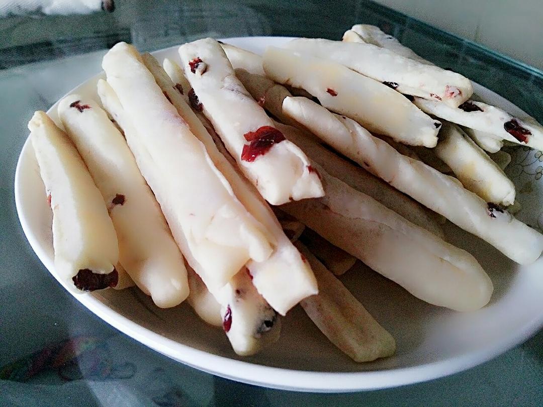 多余打发奶油的用法：香脆芝麻饼干