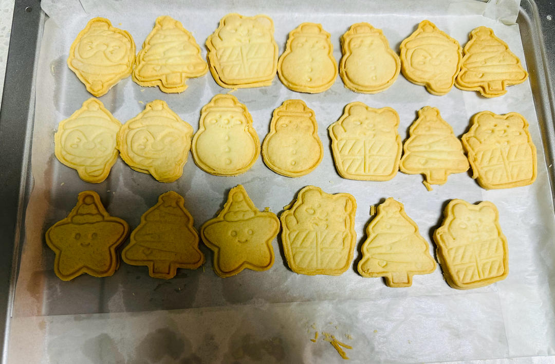 爱不释手的卡通姆明黄油饼干