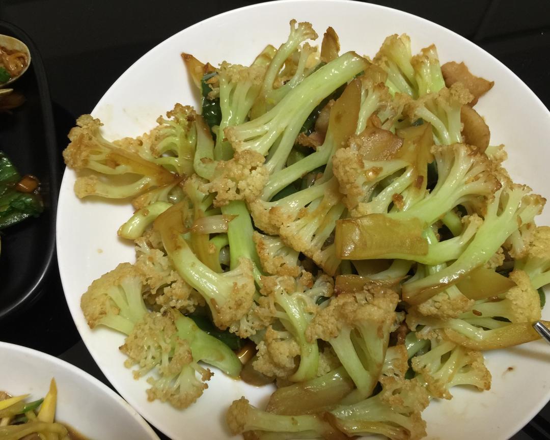 老丁的私房菜-干锅花菜