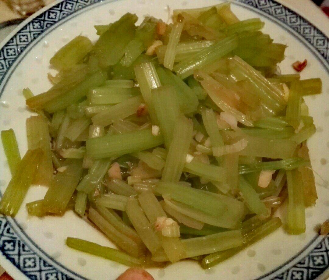 凉拌芹菜（简洁版）