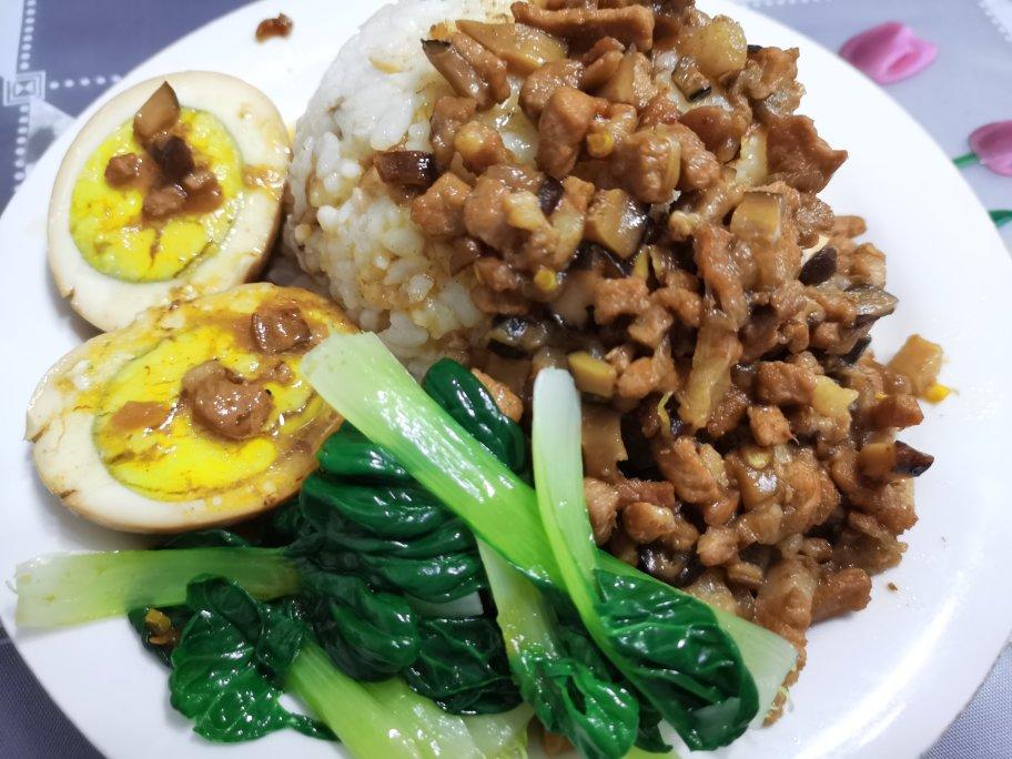 好吃到停不下来的卤肉饭