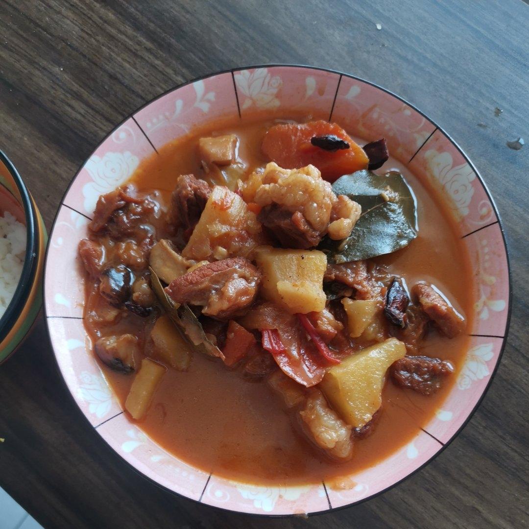 番茄土豆炖牛腩