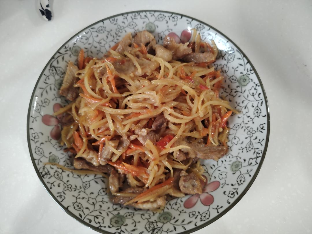 酸辣土豆肉丝——绝对最好吃！