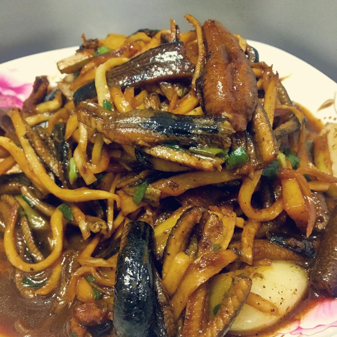 茭白炒鳝丝