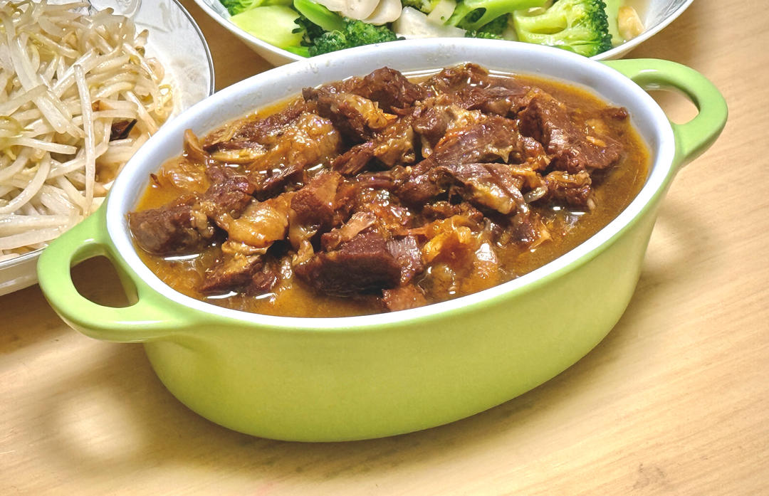 炖牛肉