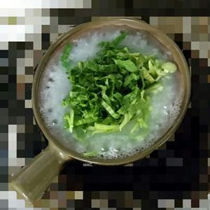 烧骨芥菜粥  —  广东生滚粥的做法 步骤4