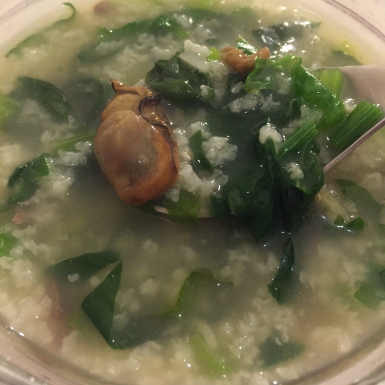 蔬菜肉末蚝干粥