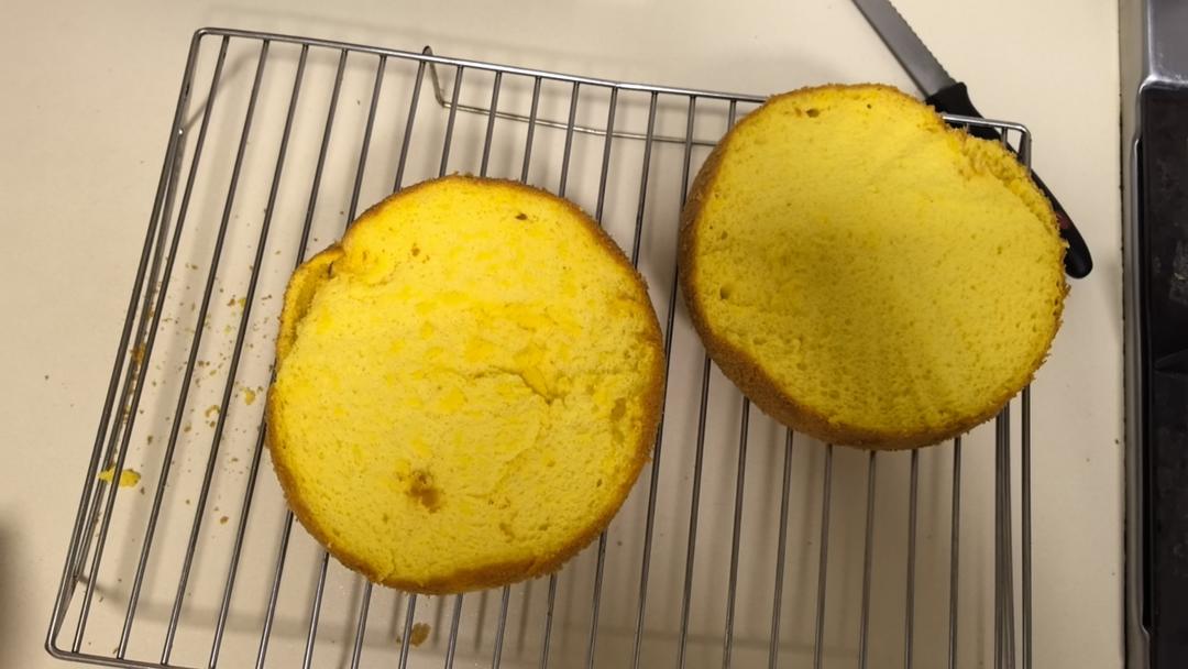 超柔软6寸戚风蛋糕(附8寸配方)零失败 超详细‼️含操作视频