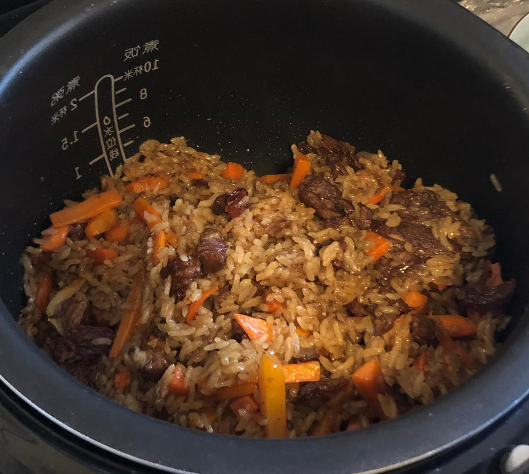 新疆抓饭（简单又好吃的电饭锅版）