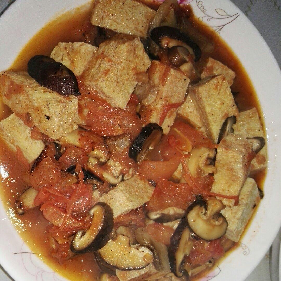 【西红柿烧冻豆腐图片】小贝壳的御用厨师_下厨房