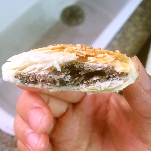 芝麻椒盐牛舌饼（北京小吃）