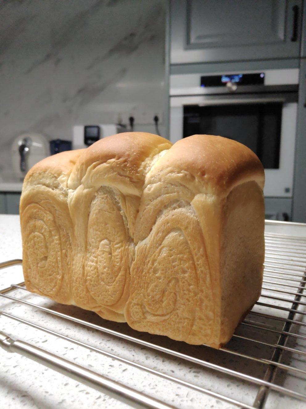 微咸味奶油吐司