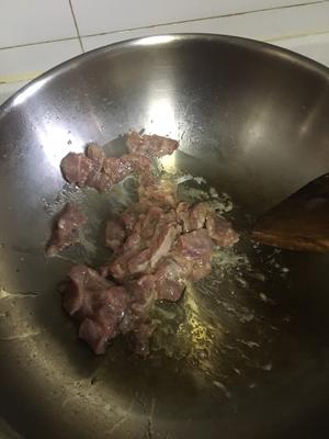 宝宝都嚼地动的炒牛肉的做法 步骤5