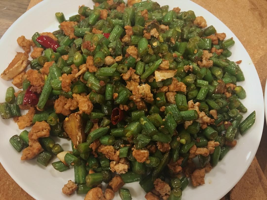 肉沫豆角下饭菜