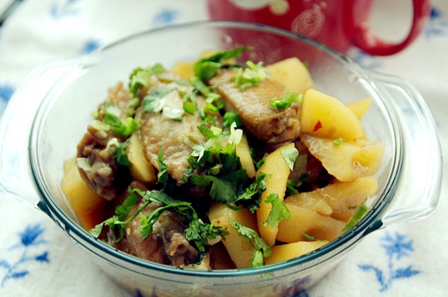 土豆炖鸡翅（快手零失败）