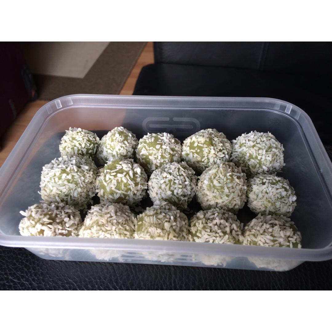 斑斓椰香糯米糍大幅（mochi）