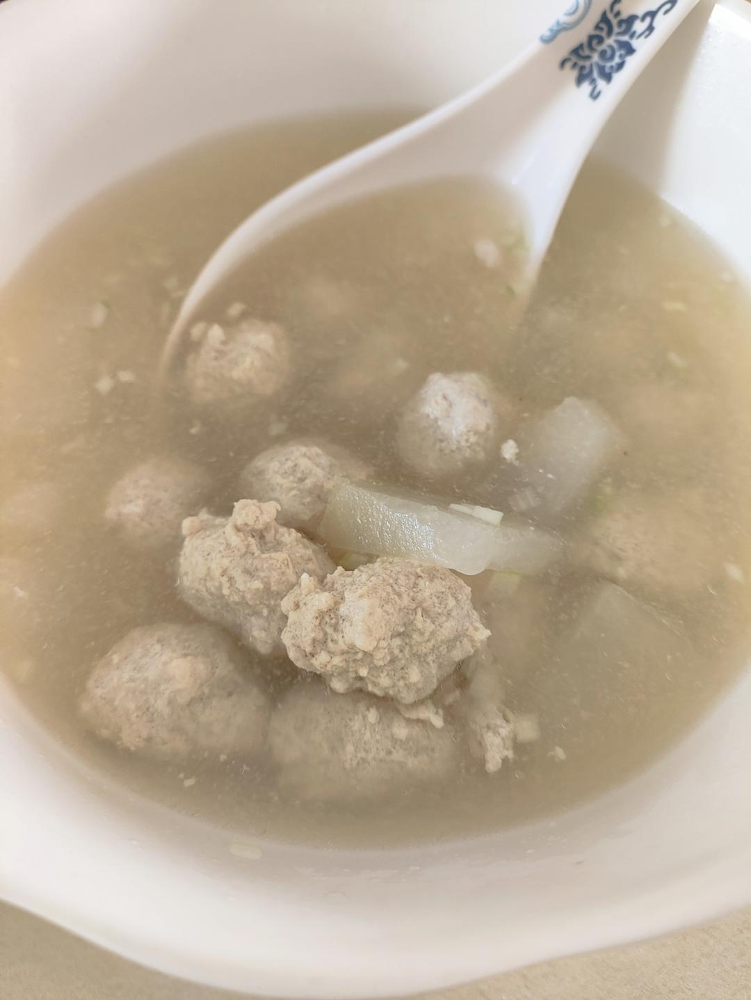 巨鲜美的冬瓜丸子汤