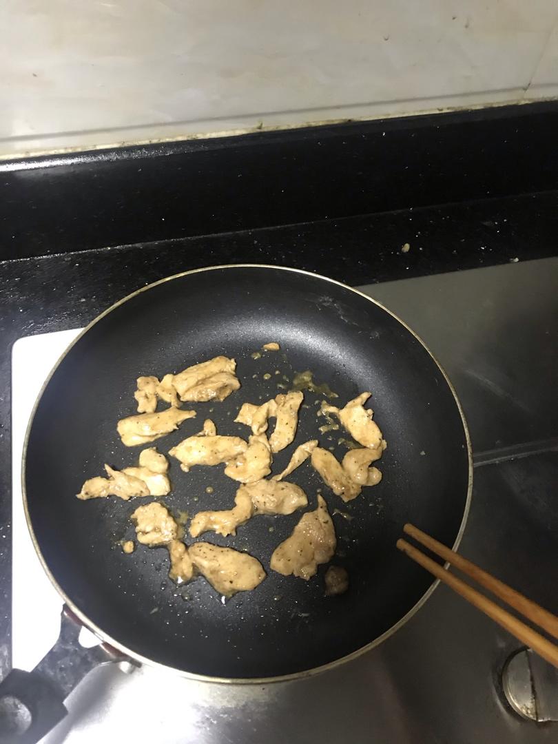 减肥食谱：我的独家鸡胸肉腌制方法