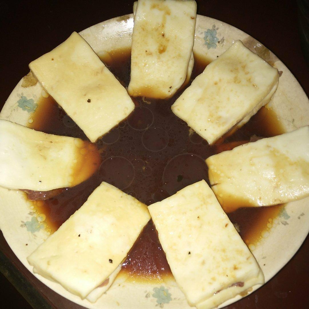 德措吉做的火腿蒸乳饼