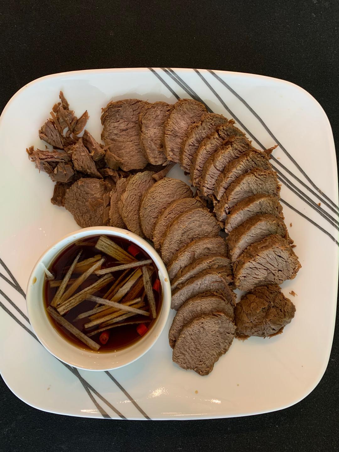 不松散酱牛肉+蘸汁
