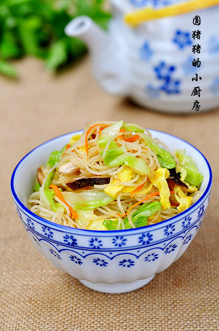 台湾炒米粉—婆婆的拿手菜的做法
