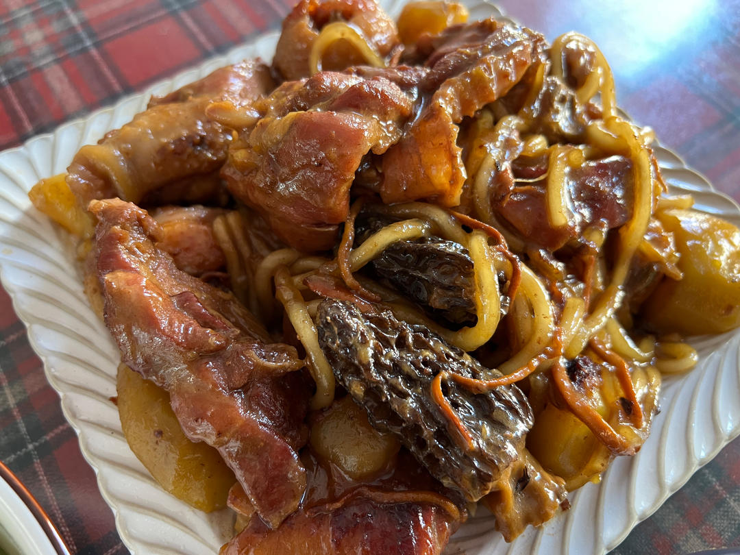小鸡炖蘑菇