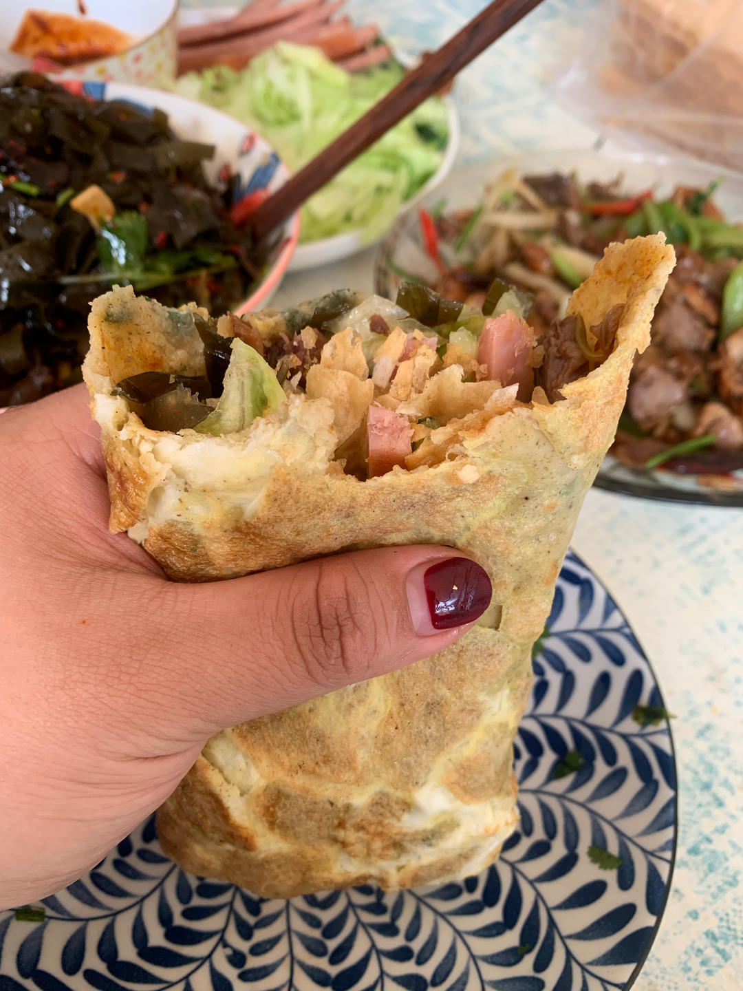 煎饼果子（超详细步骤 甜面酱都是自制的）