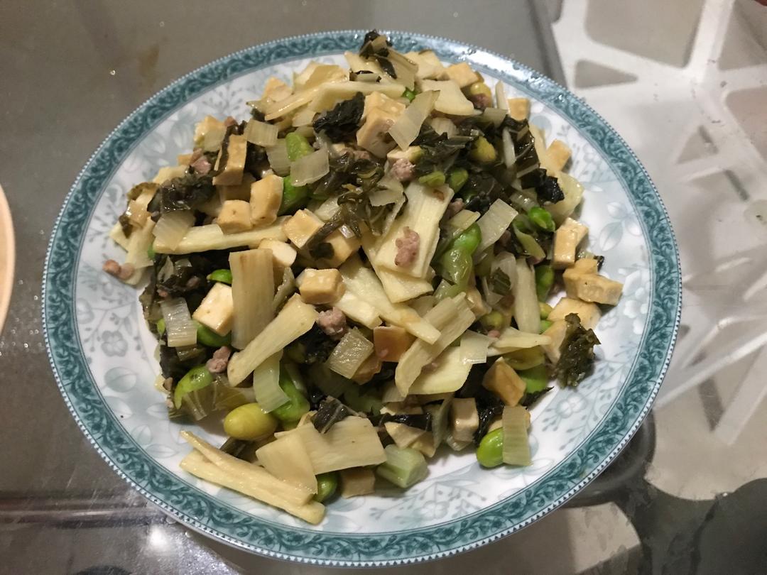 咸菜肉丝炒毛豆