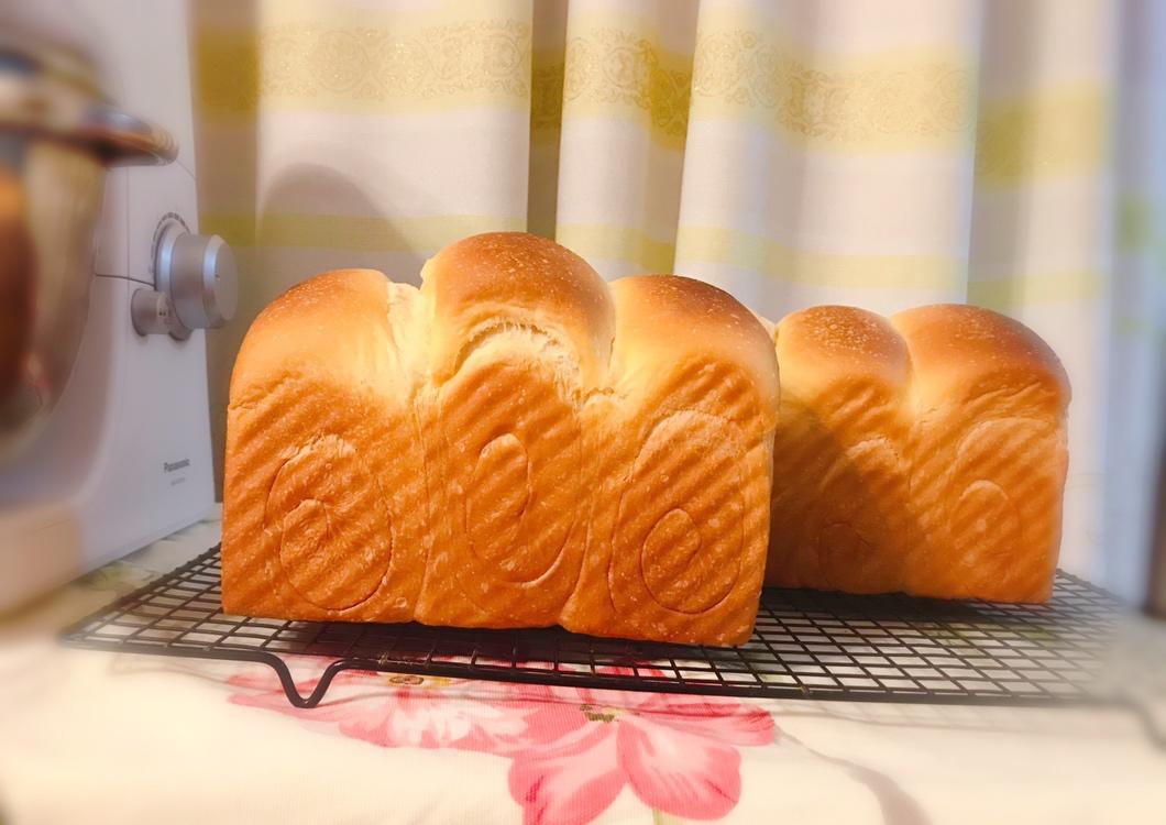 绵绵绵奶油吐司