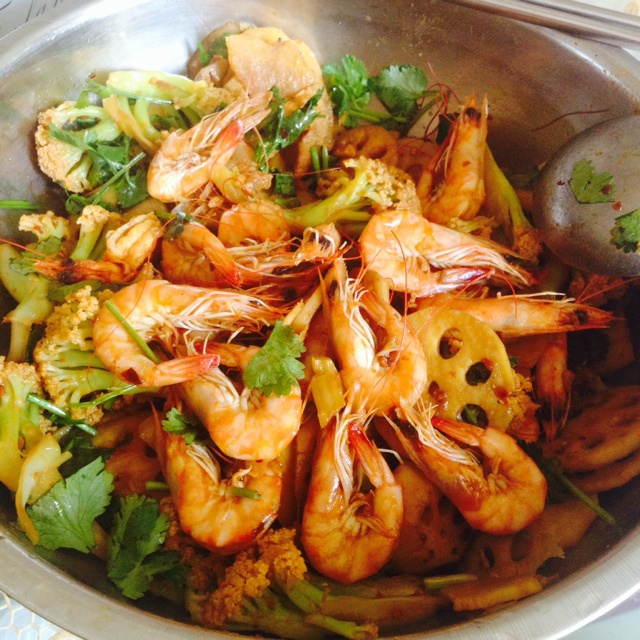 能瞬间引爆味蕾的【香辣干锅虾】